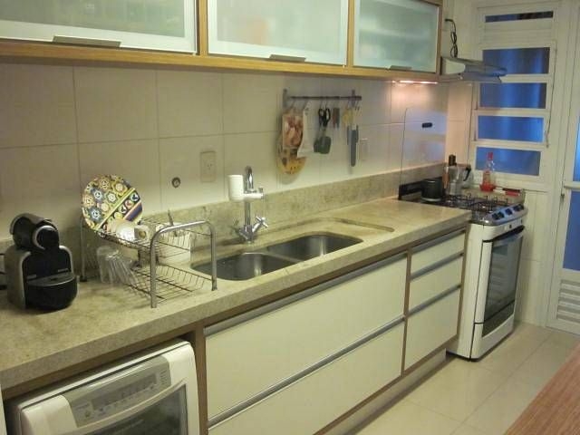 Apartamento à venda com 3 quartos, 115m² - Foto 9