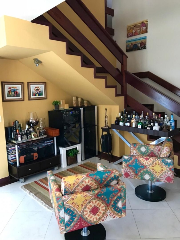 Casa para alugar com 4 quartos, 290m² - Foto 19