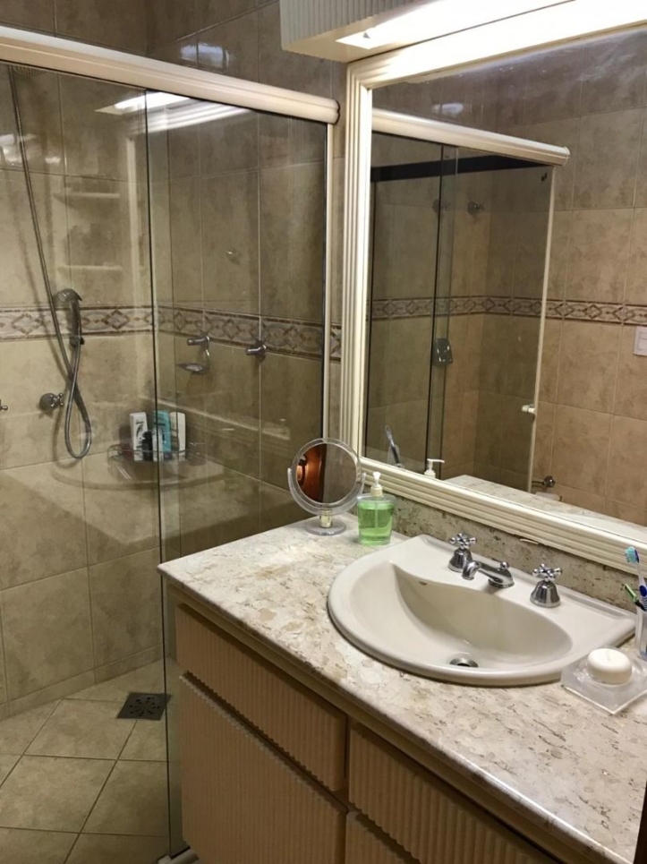 Casa para alugar com 4 quartos, 290m² - Foto 9