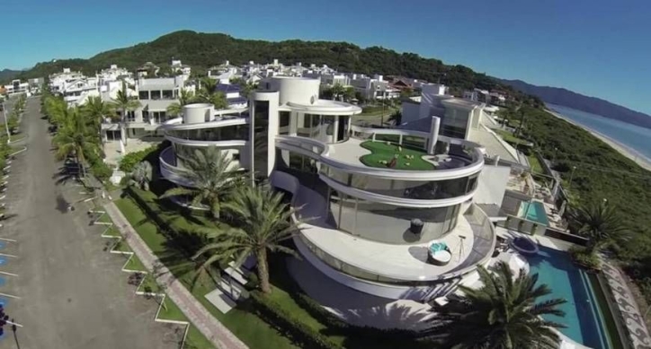 Casa à venda com 5 quartos, 1600m² - Foto 54