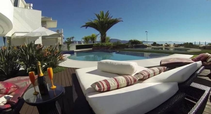 Casa à venda com 5 quartos, 1600m² - Foto 63