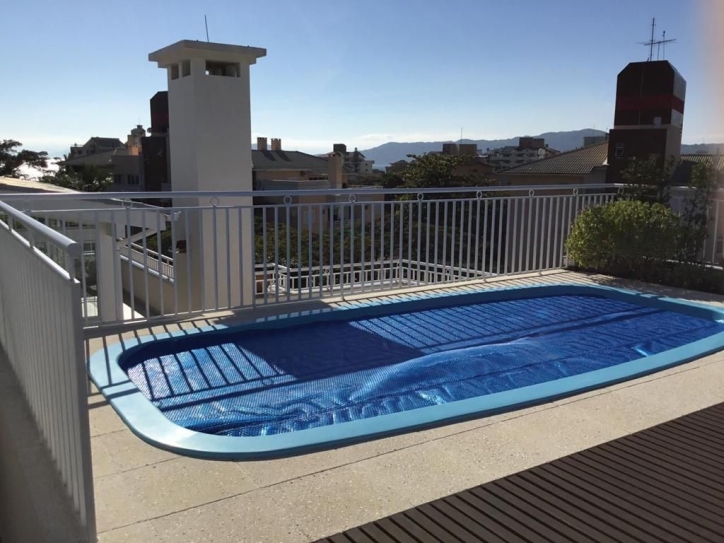 Cobertura à venda com 3 quartos, 250m² - Foto 2