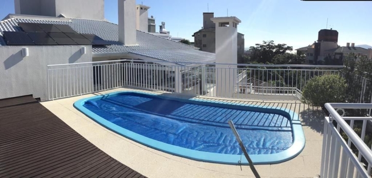 Cobertura à venda com 3 quartos, 250m² - Foto 8