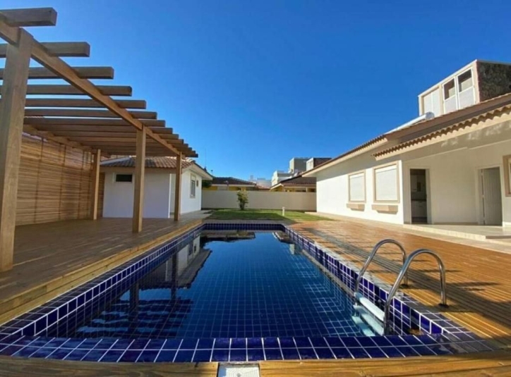Casa para alugar com 3 quartos, 220m² - Foto 4