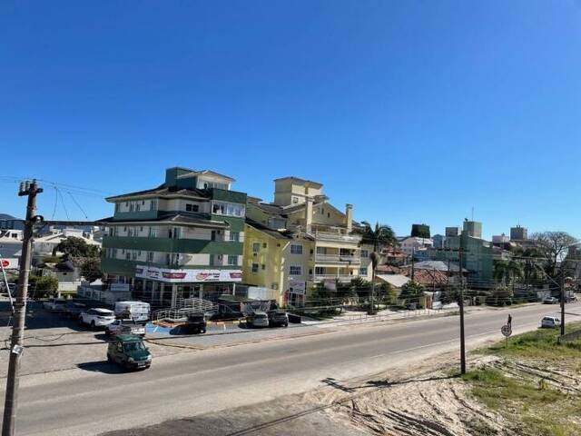 #208 - Apartamento para Locação em Florianópolis - SC