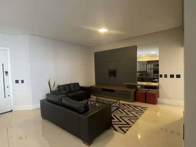 #312 - Apartamento para Locação em Florianópolis - SC