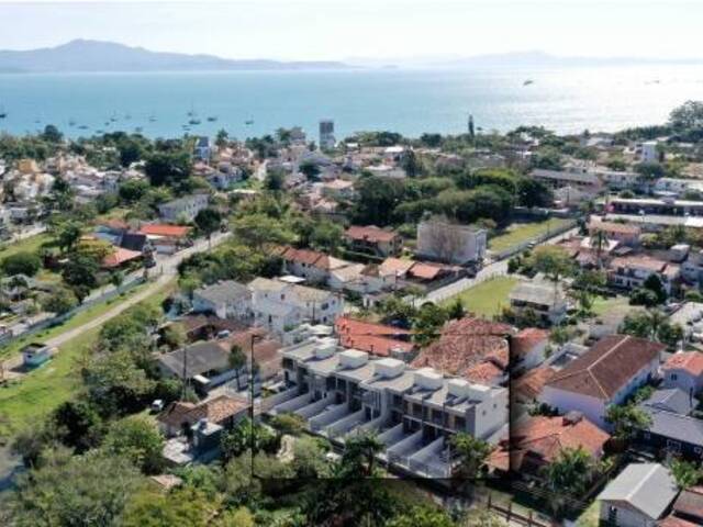 Casa para Venda em Florianópolis - 4