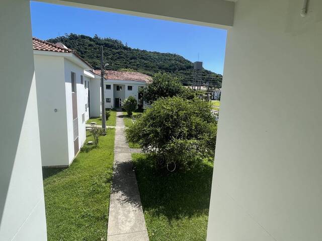 #498 - Apartamento para Locação em Florianópolis - SC