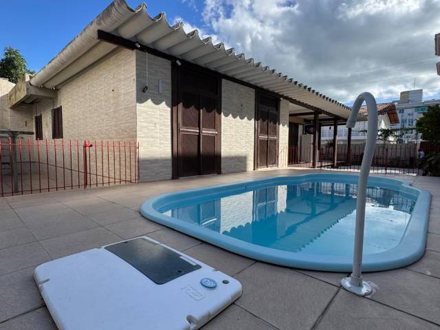 Casa para Venda em Florianópolis - 2