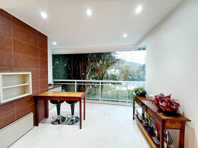 Venda em Cachoeira do Bom Jesus - Florianópolis