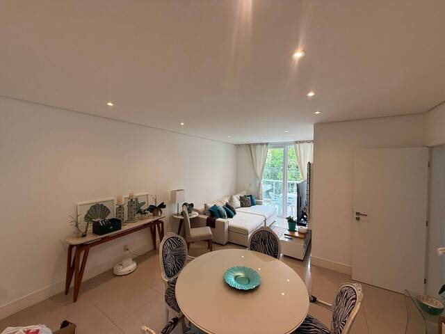 #557 - Apartamento para Locação em Florianópolis - SC