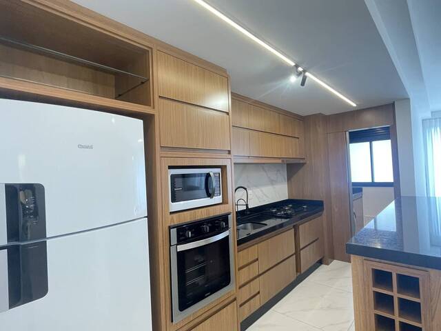 #562 - Apartamento para Venda em Florianópolis - SC