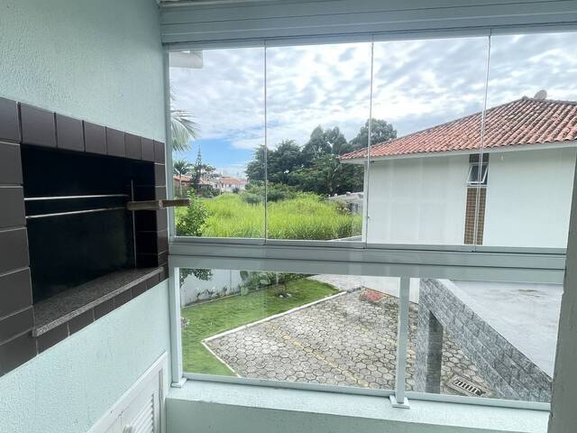 #533 - Apartamento para Locação em Florianópolis - SC
