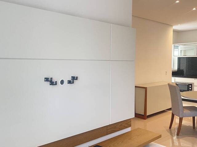 #557 - Apartamento para Locação em Florianópolis - SC