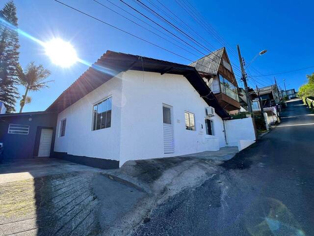 #575 - Casa para Locação em Florianópolis - SC